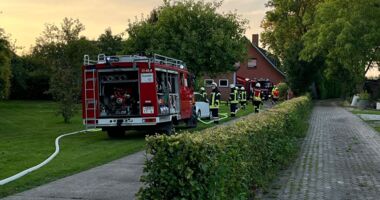 F3: Garagenbrand in Einste